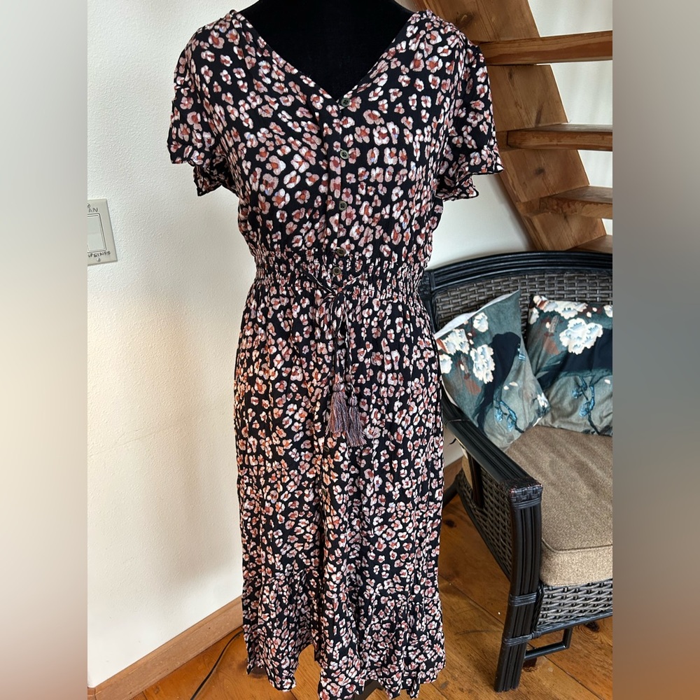 Knox Rose Black and Pink Midi Dress